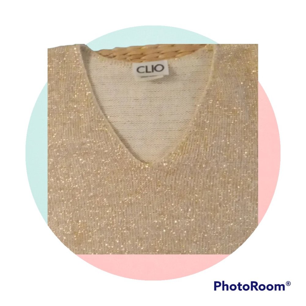 Clio  gold sweater size med